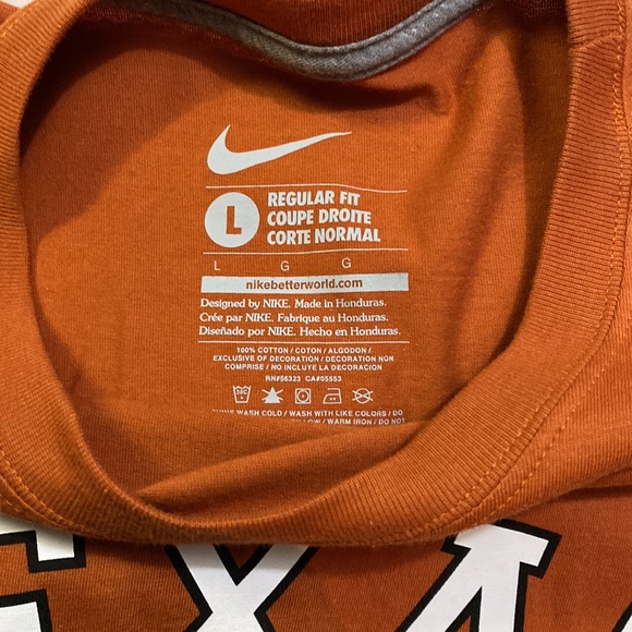 Nike. Texas. Short sleeve Tee. - Picture 3 of 5